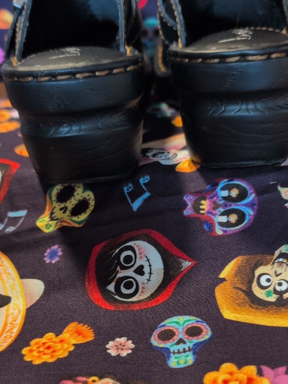 b.o.c. Ladies Brown Slip-On Clogs with Buckle Detail - Picture 5 of 8